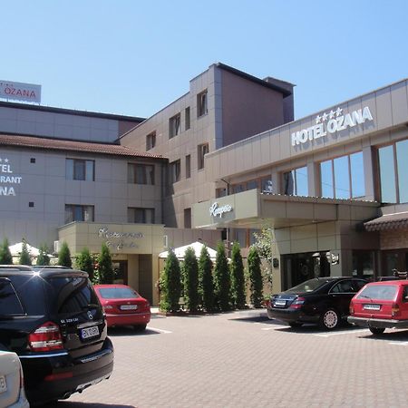 Hotel Ozana Bistriţa Exteriér fotografie