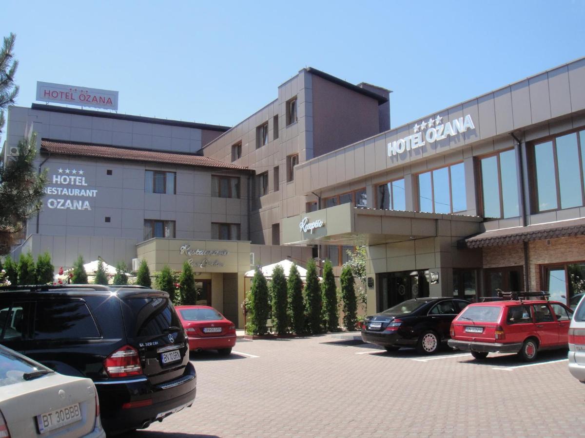 Hotel Ozana Bistriţa Exteriér fotografie